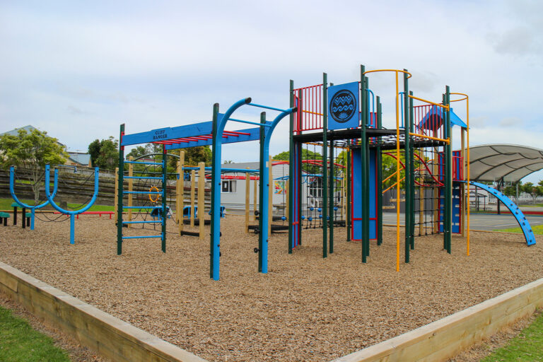 Rangeview Intermediate School 06 | Park Supplies & Playgrounds